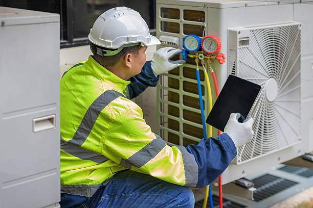 Professional Hvac technician working in Brownsville, OH